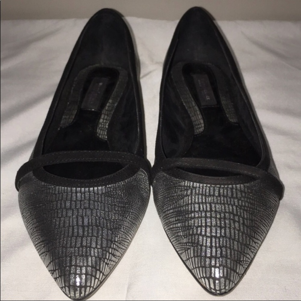 WHBM super cute silver flats!